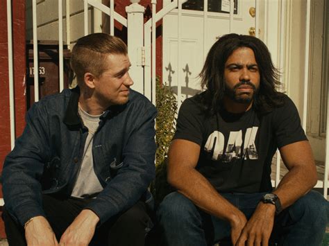 Blindspotting! Uma Jornada Explosiva de Amizade e Transformação Social em Oakland!